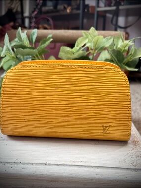 Louis Vuitton Yellow Epi Leather Cosmetic Case